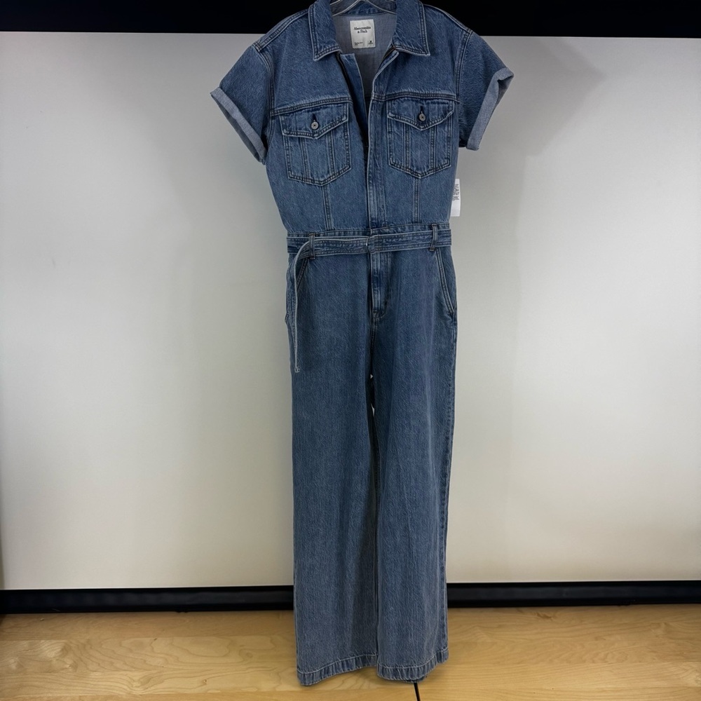 Abercrombie & Fitch Denim‎ Women's Jumpsuit- Medium-NWT